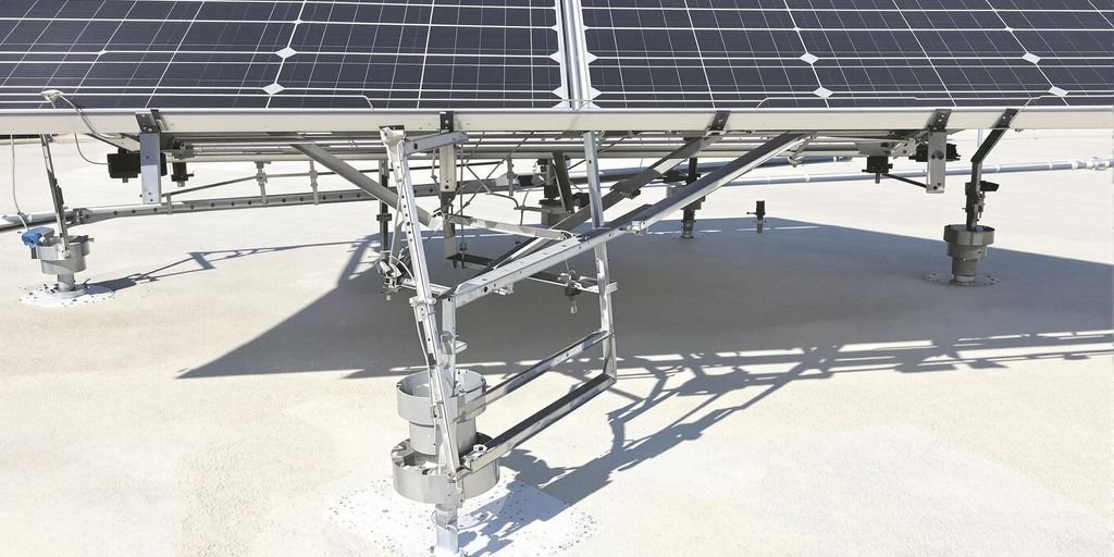 support panneau solaire toit plat: Structure de support panneau solaire sur toit plat